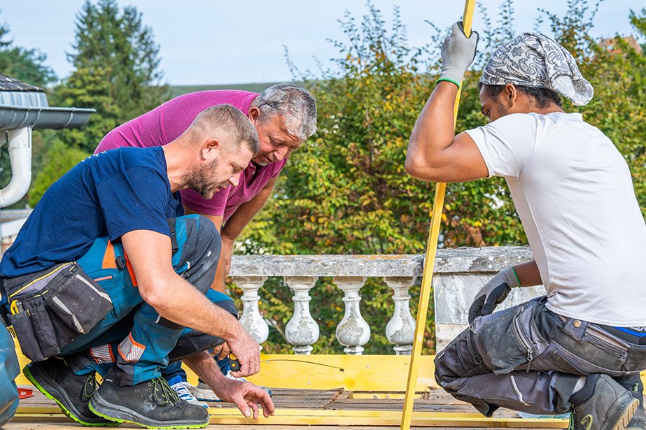 © CARON Couverture © CARON Couverture