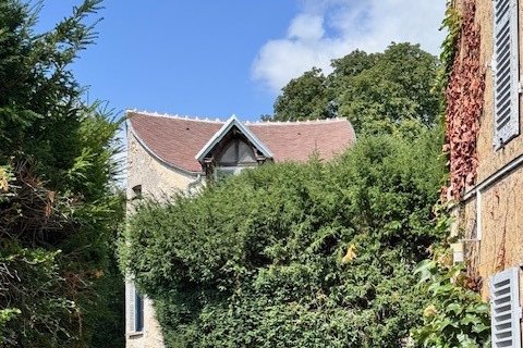 © CARON Couverture © CARON Couverture