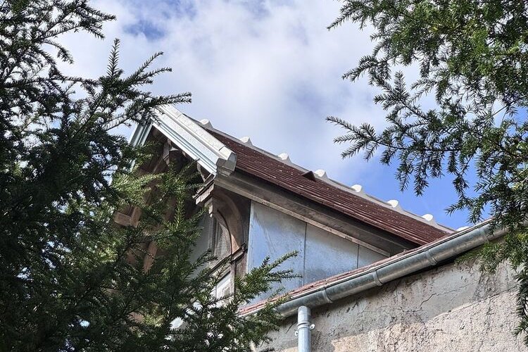 © CARON Couverture © CARON Couverture